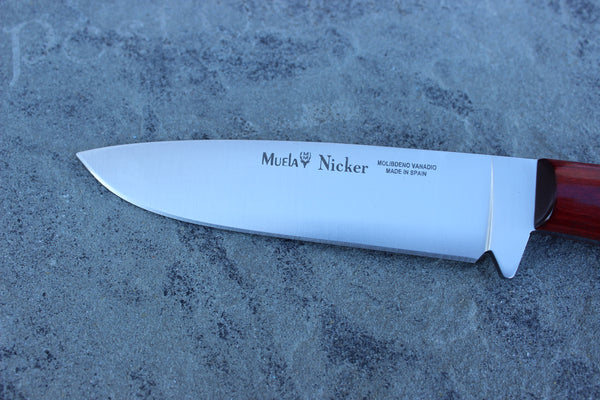 Muela Nicker with Pakkawood Handle (MUNICKER11RE)