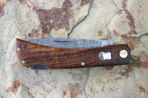 El Gallo EG99jrLdam Wood Handle Small Lockback Damascus