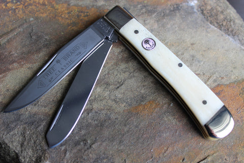 Böker Tree Brand Smooth White Bone Trapper (BK2525SWB)